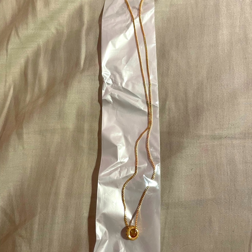 Bead necklace